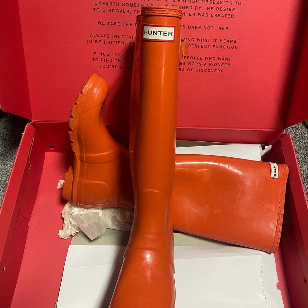Hunter Women's Bold Orange Rain Boots
